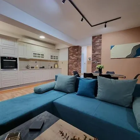 Elite Golden Apartment